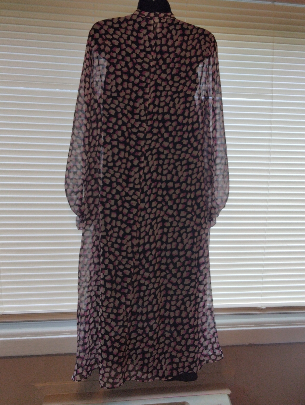 Diane Von Furstenberg 100% Silk Dress Size 10 - Picture 10 of 12